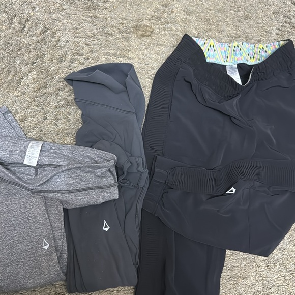 Ivivva - Picture 2 of 2